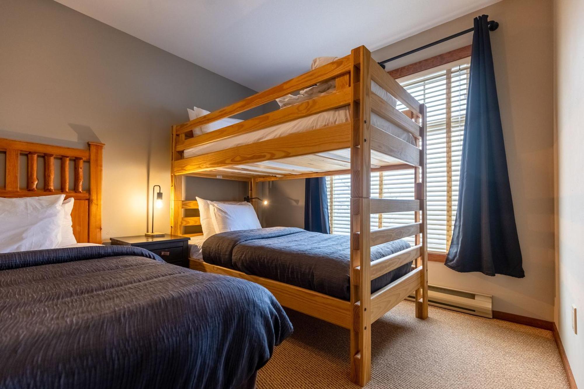Snow Creek Lodge By Fernie Central Reservations 외부 사진