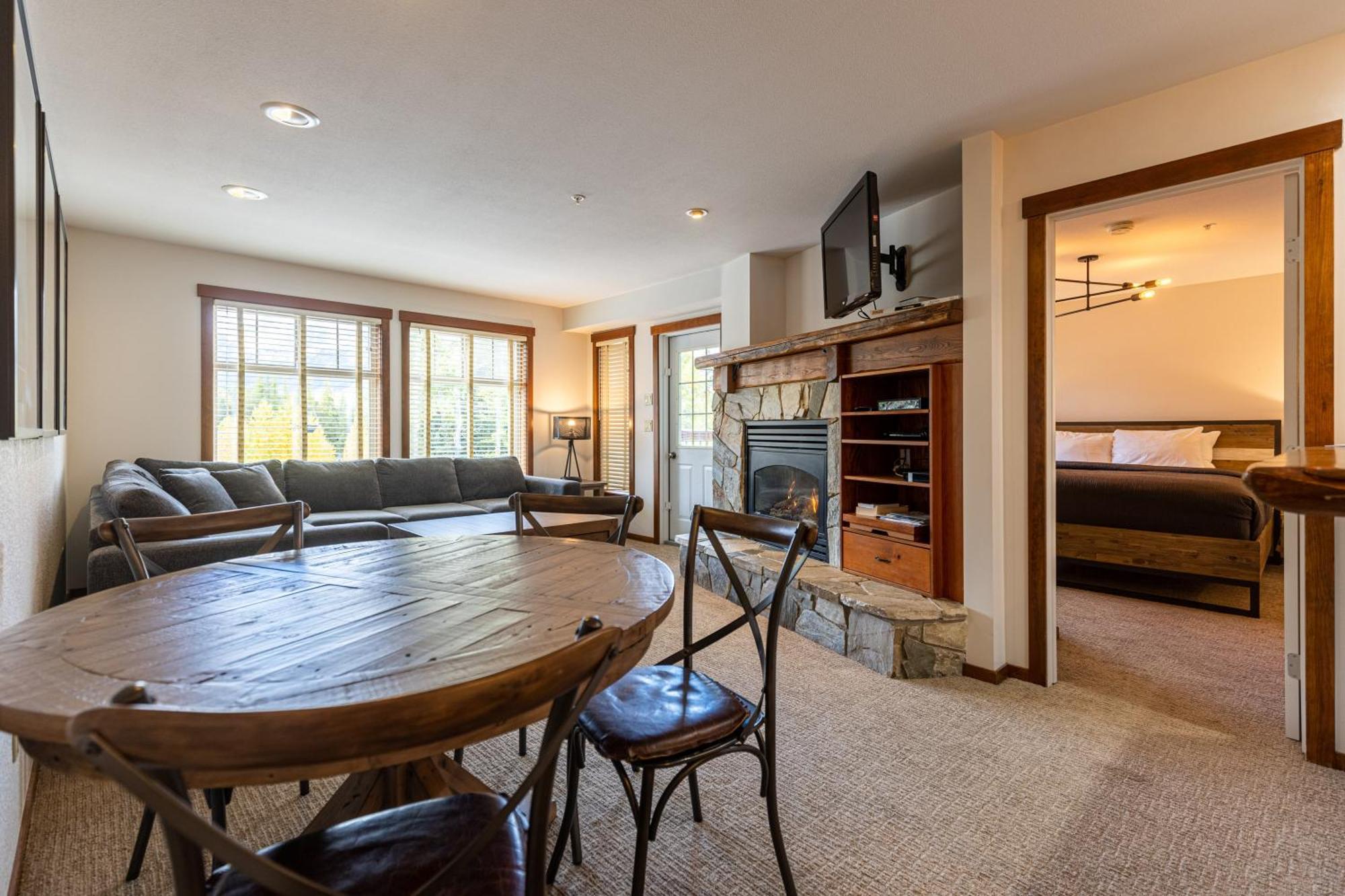 Snow Creek Lodge By Fernie Central Reservations 외부 사진