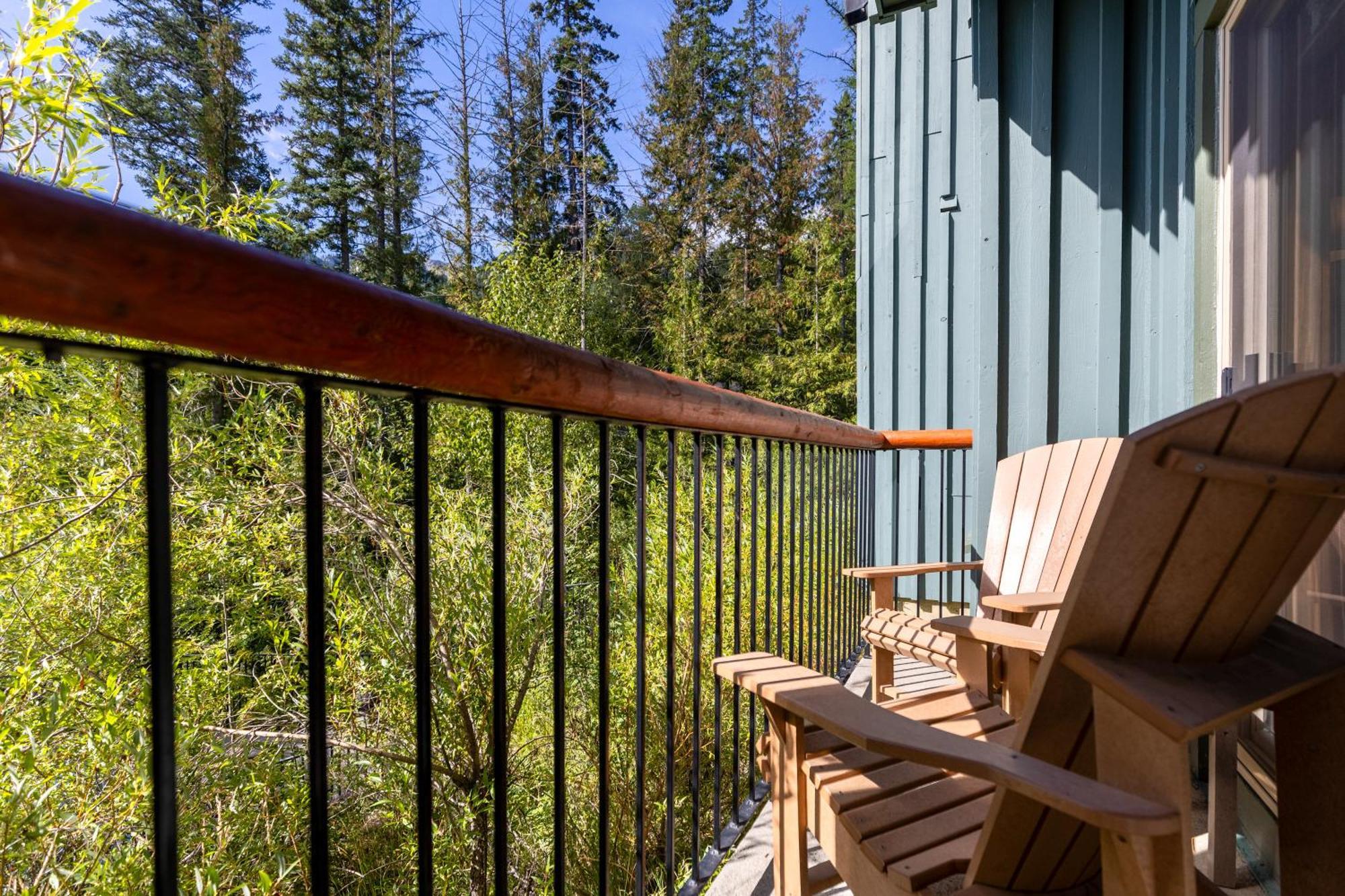 Snow Creek Lodge By Fernie Central Reservations 외부 사진